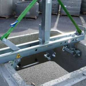 Alternative view of Manhole and Cone Installation Clamp SVZ-ECO